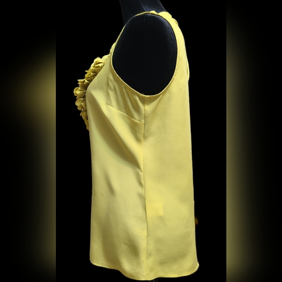 New York & company size XS chartreuse top - Picture 3 of 11